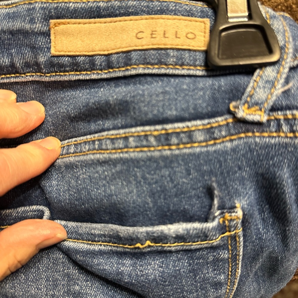 Cello denim jeans. Size 9. Juniors. - Picture 11 of 15
